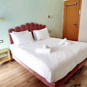 La Perle City Center Rooms